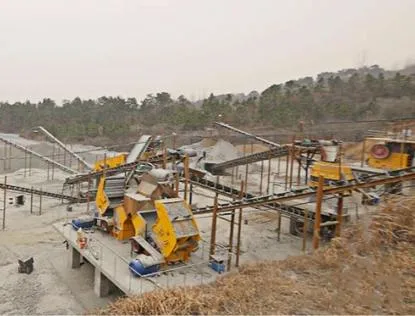 Impianto di frantumazione della sabbia con linea di frantumazione fissa di produzione professionale in Cina in vendita